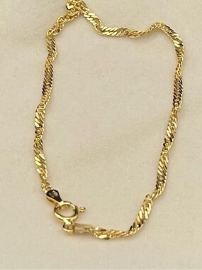 Vintage Milor Italy .925 gold vermeil diamond cut twisted chain bracelet 7.5”